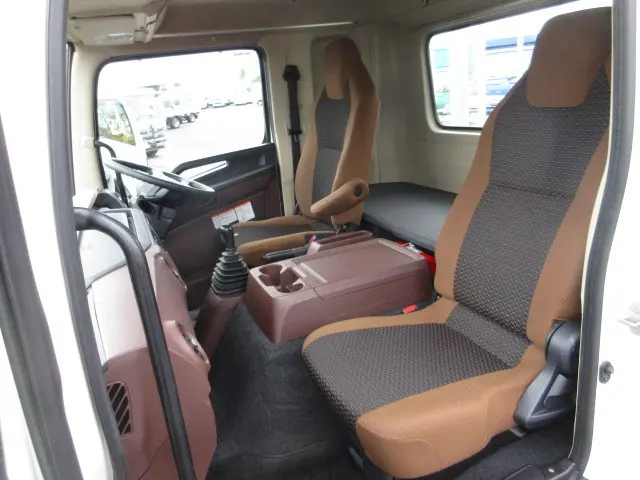 日野 レンジャー 2KG-FD2ABA(2WD)の写真28
