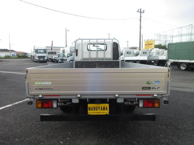 いすゞ エルフ TRG-NNR85AR(2WD)の写真7