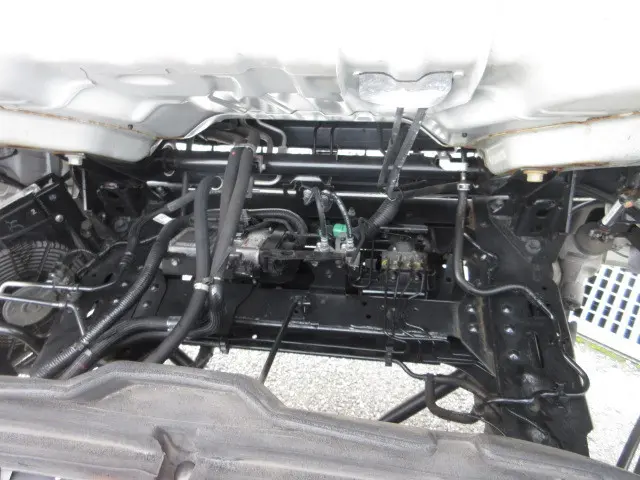 いすゞ エルフ TRG-NNR85AR(2WD)の写真29