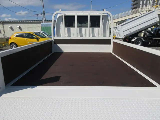 日野 デュトロ 2WG-XZU686M(4WD)の写真9