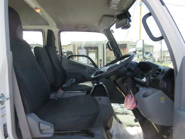 日野 デュトロ 2WG-XZU686M(4WD)の写真13