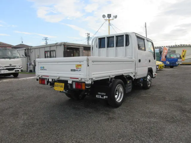 いすゞ エルフ 2RG-NJS88A(4WD)の写真4