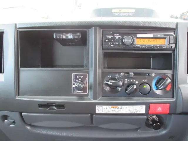 いすゞ エルフ 2RG-NJS88A(4WD)の写真18