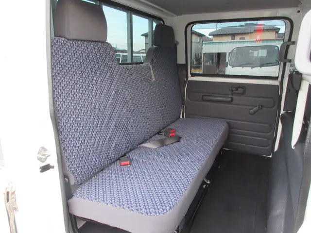 いすゞ エルフ 2RG-NJS88A(4WD)の写真31