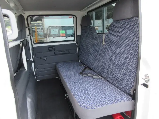 いすゞ エルフ 2RG-NJS88A(4WD)の写真33