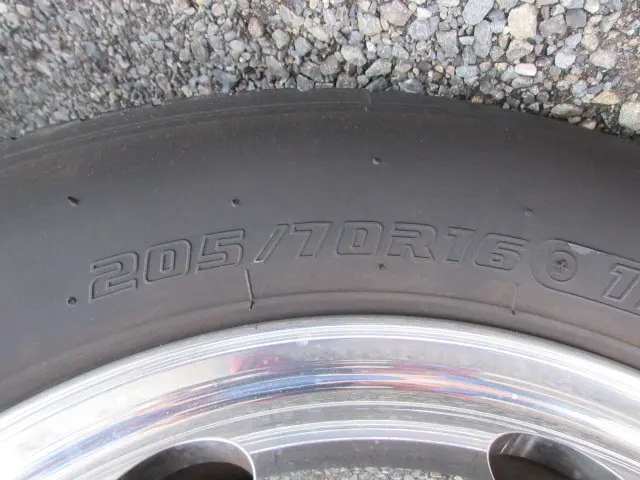 いすゞ エルフ 2RG-NJS88A(4WD)の写真48
