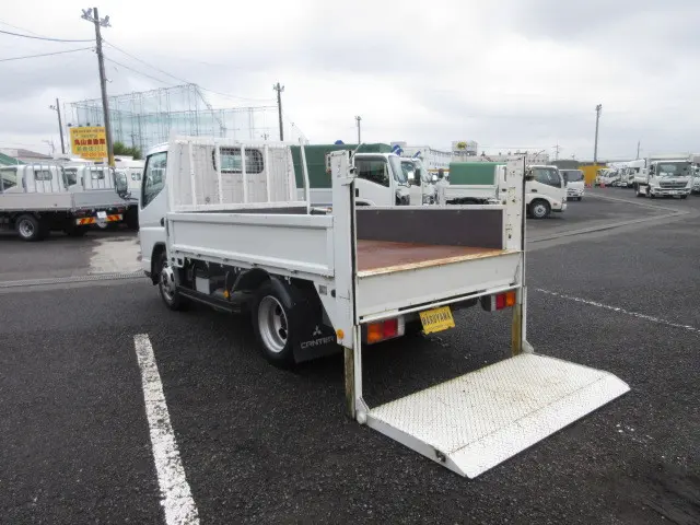 三菱 キャンター PA-FE73DB(2WD)の写真11
