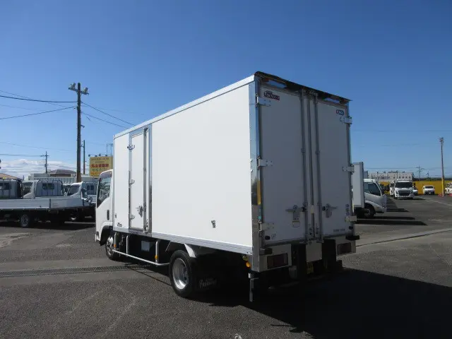 いすゞ エルフ KG-NLR85AN(2WD)の写真3