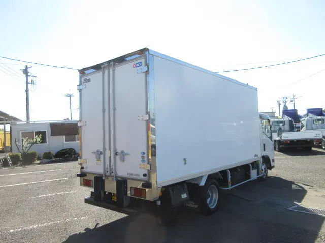 いすゞ エルフ KG-NLR85AN(2WD)の写真4