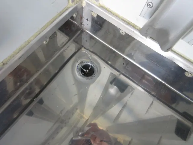 いすゞ エルフ KG-NLR85AN(2WD)の写真14