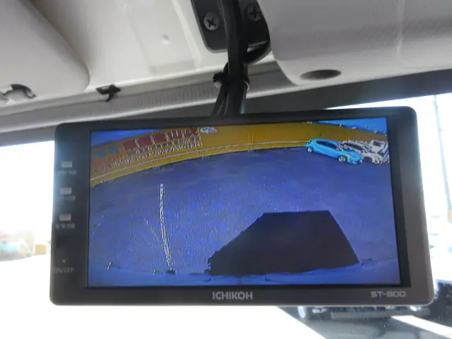 いすゞ エルフ KG-NLR85AN(2WD)の写真31