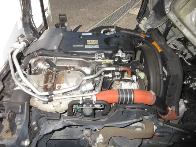 いすゞ エルフ KG-NLR85AN(2WD)の写真37