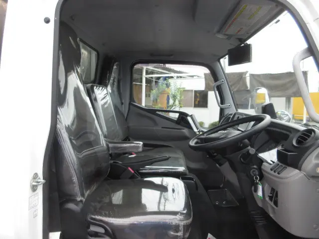 三菱 キャンター TPG-FBA20(2WD)の写真14