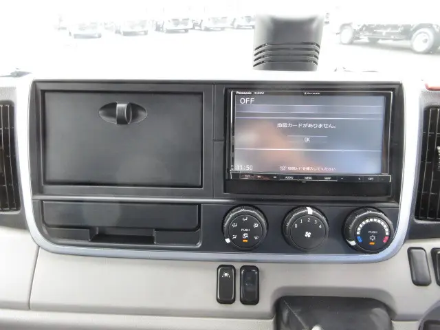 三菱 キャンター TPG-FBA20(2WD)の写真17