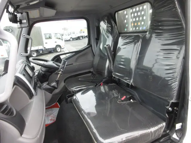 三菱 キャンター TPG-FBA20(2WD)の写真22