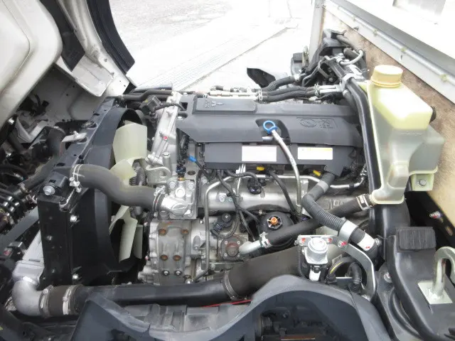 三菱 キャンター TPG-FBA20(2WD)の写真26