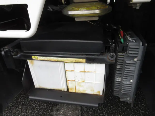 三菱 キャンター TPG-FBA20(2WD)の写真40