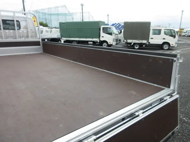 トヨタ ダイナ 2KG-XZU695(4WD)の写真10