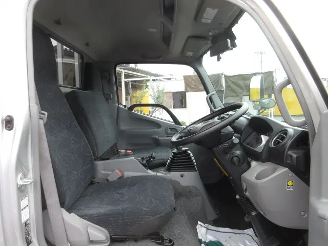 トヨタ ダイナ 2KG-XZU695(4WD)の写真15