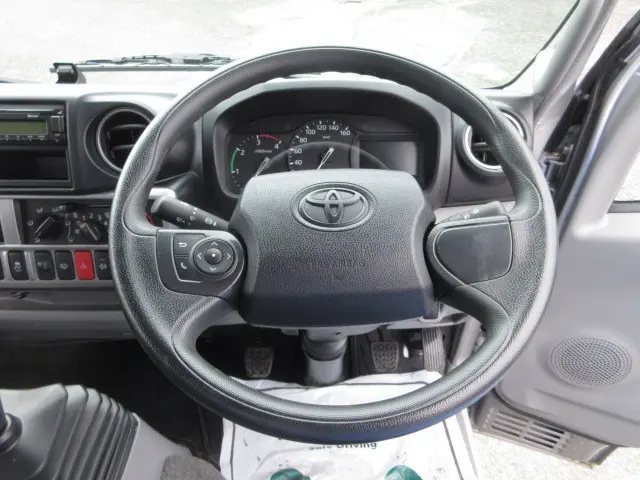 トヨタ ダイナ 2KG-XZU695(4WD)の写真16