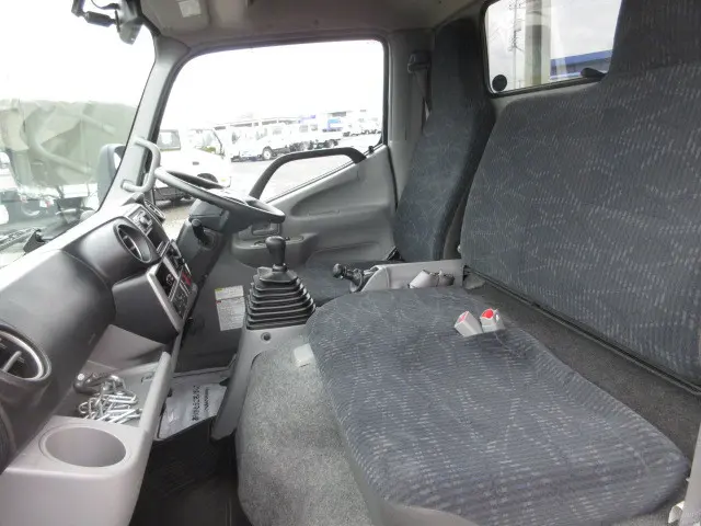 トヨタ ダイナ 2KG-XZU695(4WD)の写真25