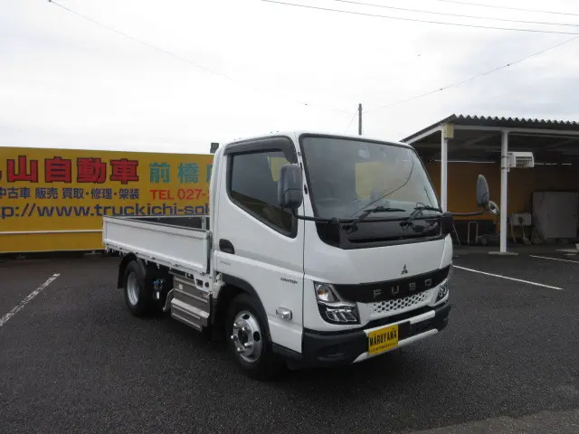 三菱 キャンター 2TG-FDA00(4WD)の写真2