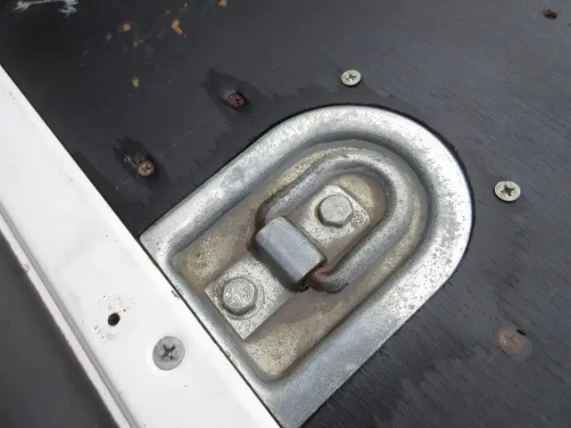 三菱 キャンター 2TG-FDA00(4WD)の写真13