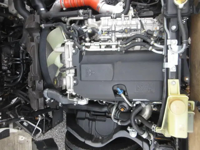 三菱 キャンター 2TG-FDA00(4WD)の写真27