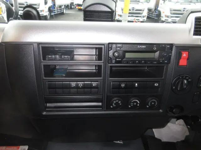三菱 ファイター 2KG-FK62F(2WD)の写真25