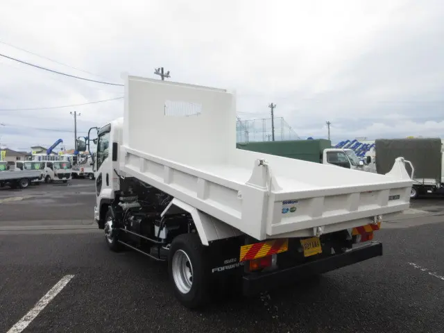 いすゞ フォワード 2RG-FRR90S4(2WD)の写真7