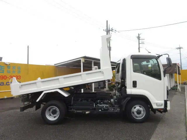 いすゞ フォワード 2RG-FRR90S4(2WD)の写真10