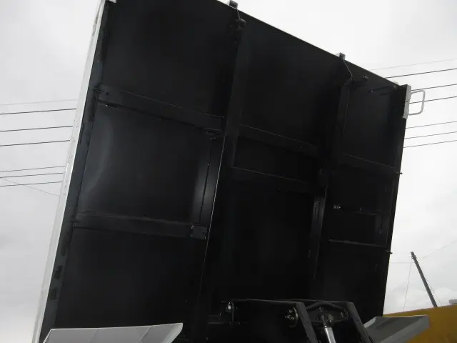 いすゞ フォワード 2RG-FRR90S4(2WD)の写真18