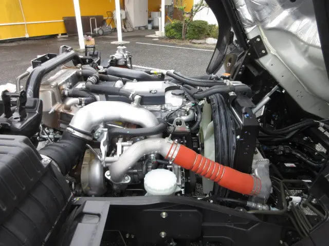いすゞ フォワード 2RG-FRR90S4(2WD)の写真36