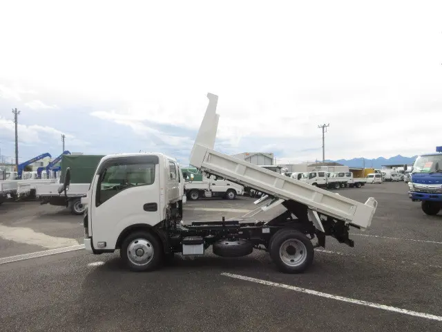 日産 アトラス 2WG-AJR88AT(2WD)の写真11
