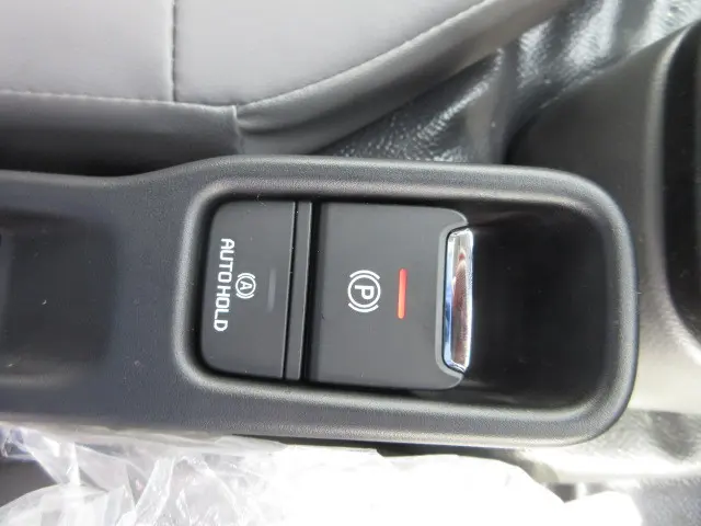 日産 アトラス 2WG-AJR88AT(2WD)の写真27