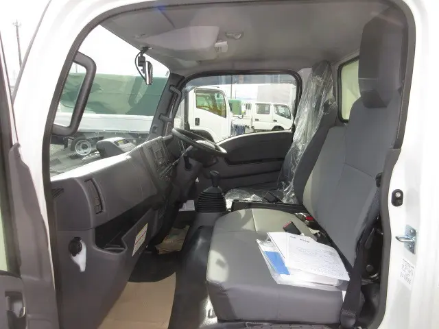 日産 アトラス 2WG-AJR88AT(2WD)の写真31