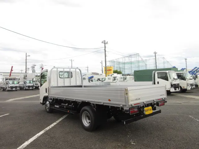 日産 アトラス 2WG-AMS88AC(4WD)の写真3
