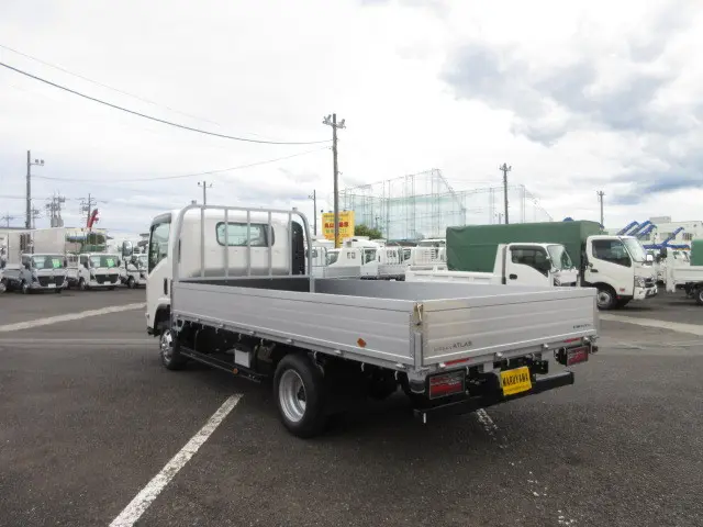 日産 アトラス 2WG-APS88AC(4WD)の写真3