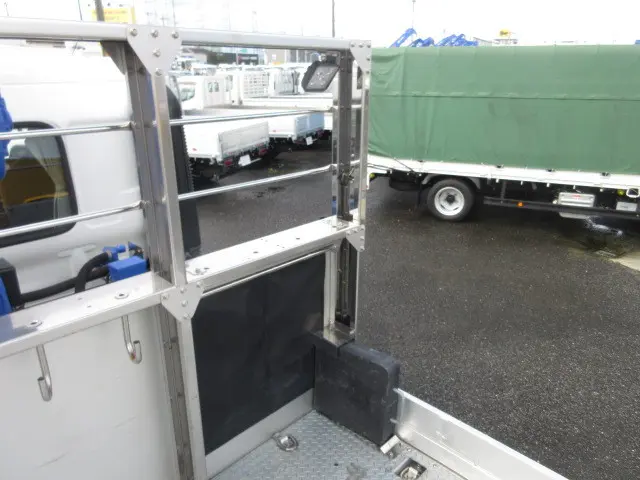 日野 レンジャー 2PG-FE2ACG(2WD)の写真12