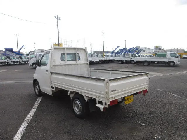 トヨタ タウンエースバン DBF-S412U(4WD)の写真3