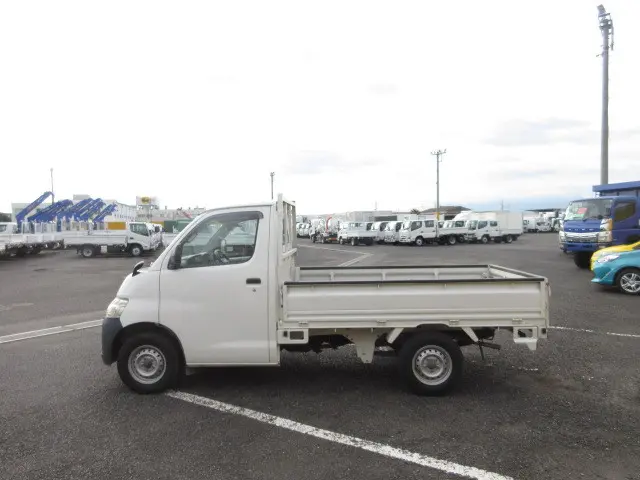 トヨタ タウンエースバン DBF-S412U(4WD)の写真5
