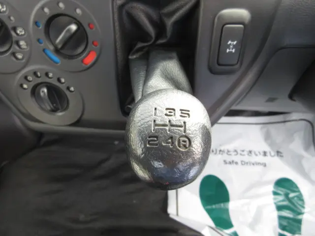 トヨタ タウンエースバン DBF-S412U(4WD)の写真18