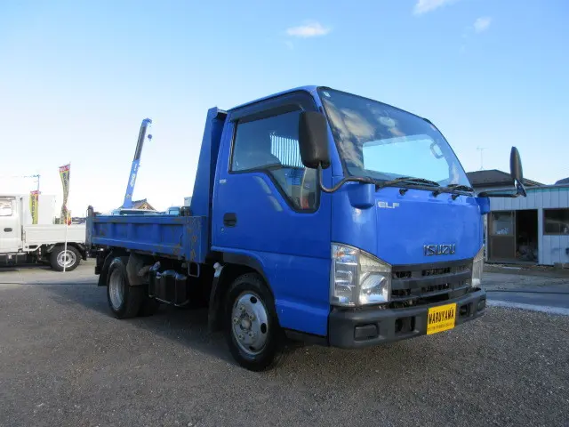 いすゞ エルフ BKG-NJR85AD(2WD)の写真2
