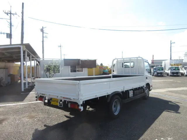 日野 デュトロ 2RG-XZU655M(2WD)の写真4