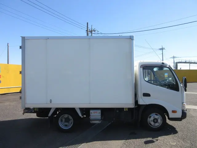 トヨタ ダイナ 2RG-XZC605(2WD)の写真6