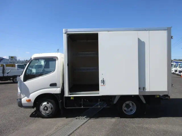 トヨタ ダイナ 2RG-XZC605(2WD)の写真18