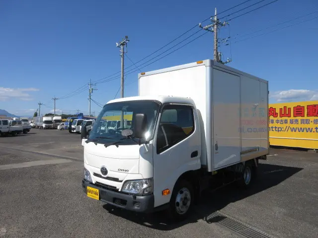 トヨタ ダイナ 2RG-XZC605(2WD)の写真1