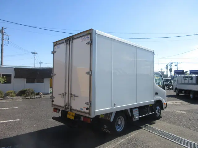 トヨタ ダイナ 2RG-XZC605(2WD)の写真4