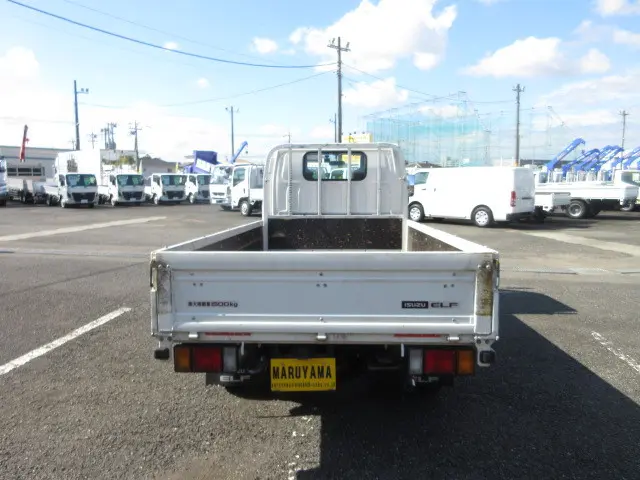 いすゞ エルフ TRG-NHR85A(2WD)の写真7
