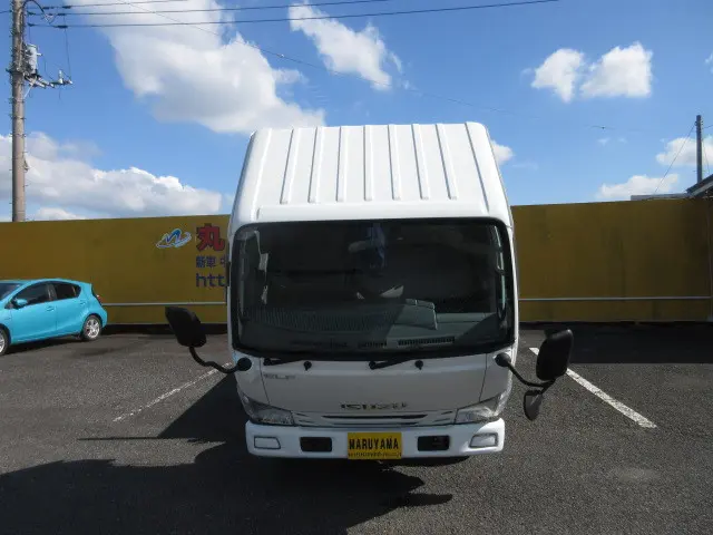 いすゞ エルフ TRG-NHR85A(2WD)の写真13